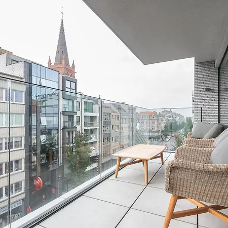 아파트 Wonderful New Close To The *