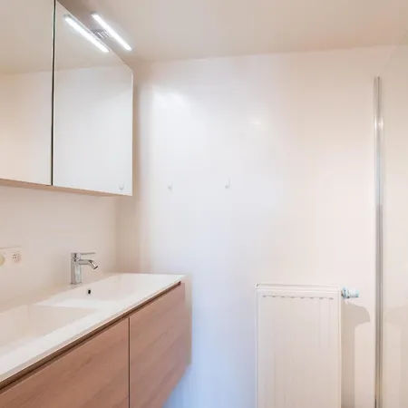 아파트 Wonderful New Close To The