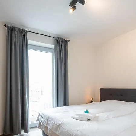 아파트 Wonderful New Close To The